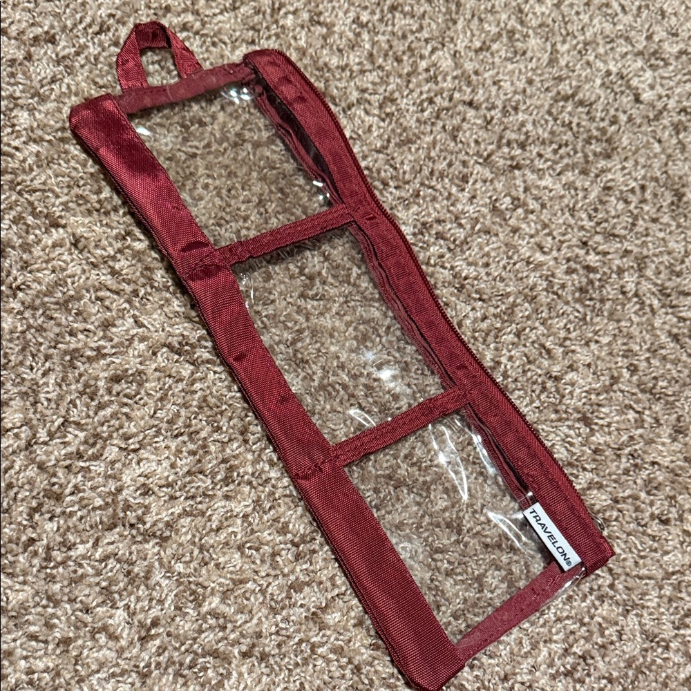 Travelon Burgundy Organizer w/3 Clear Panel Compartments